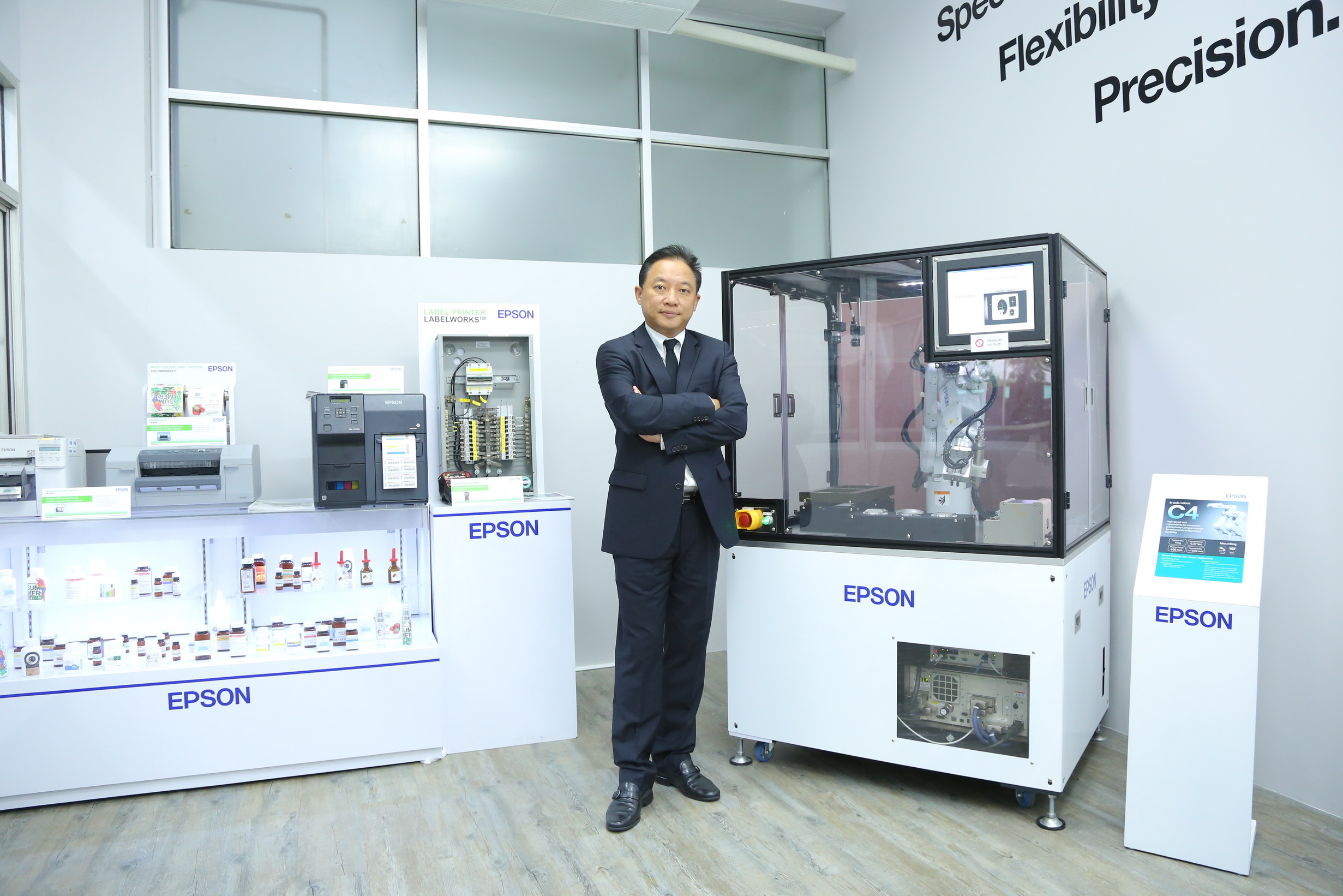 เอปสันเปิดศูนย์นวัตกรรมหุ่นยนต์เตรียมความพร้อมอุตสาหกรรมไทย ใช้หุ่นยนต์พัฒนากระบวนการผลิตรับยุคไทยแลนด์ 4.0 